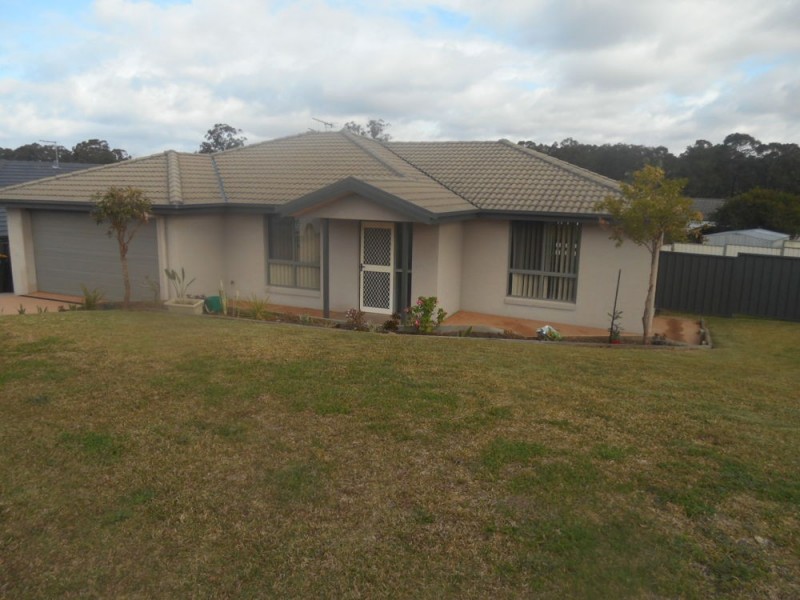 5 Pyrus Drive, Taree NSW 2430