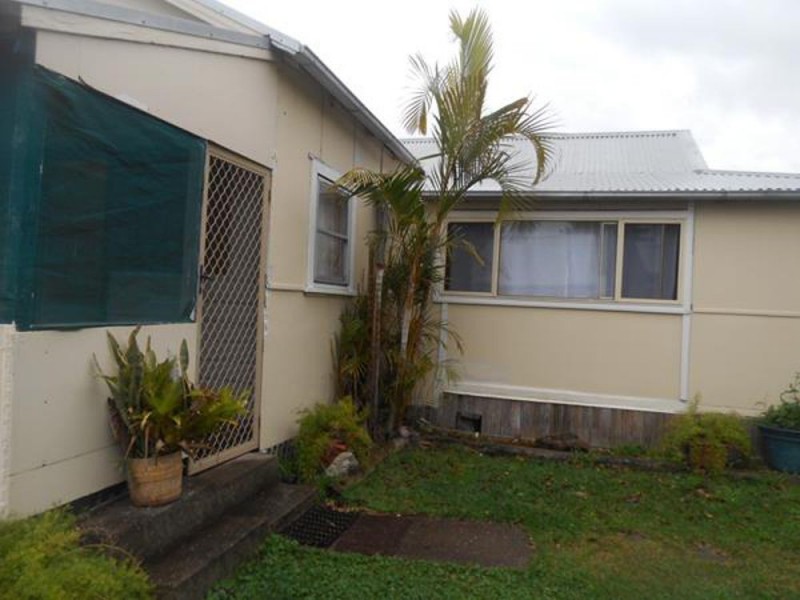 28 Old Bar Road, Old Bar NSW 2430