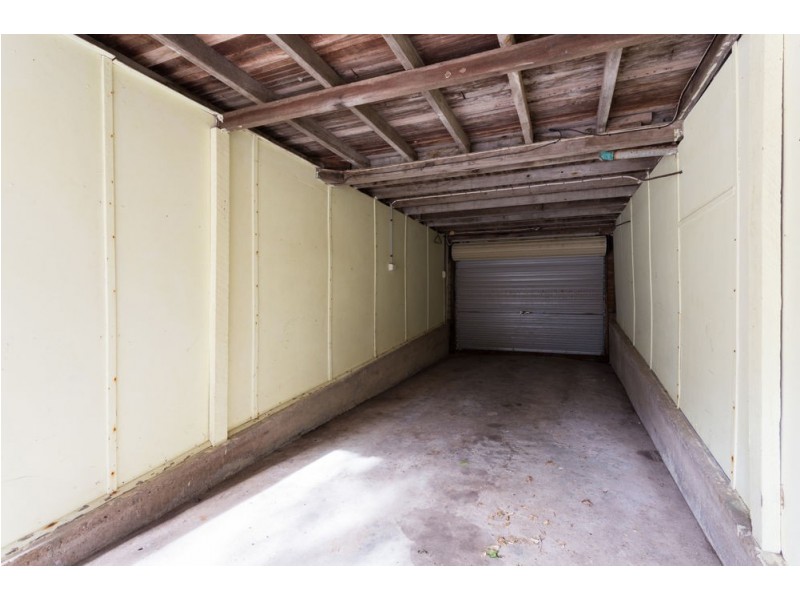 19 Pacific Parade, Old Bar NSW 2430