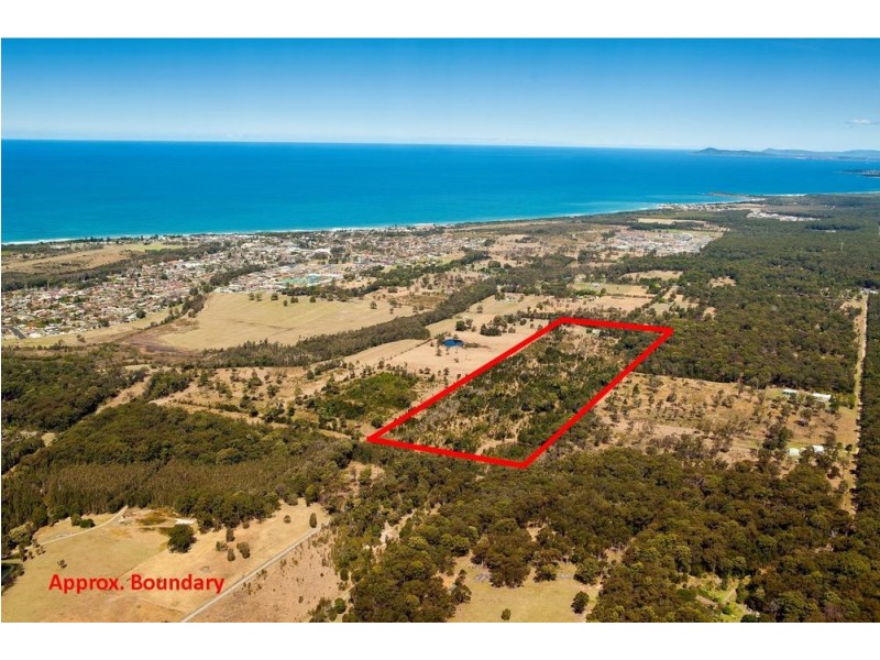 60 Harrogate Lane, Old Bar NSW 2430