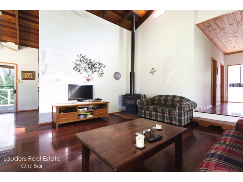 24 Rainforest Drive, Mitchells Island NSW 2430