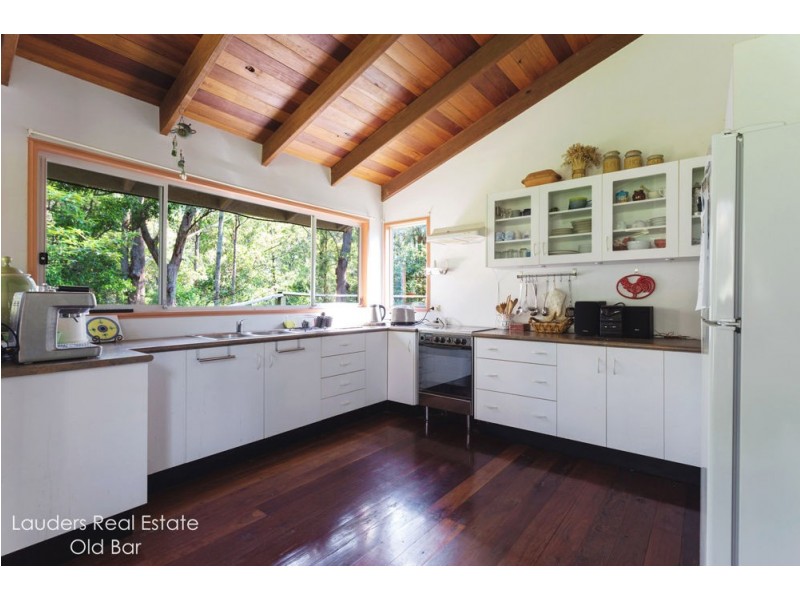 24 Rainforest Drive, Mitchells Island NSW 2430