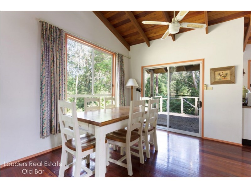 24 Rainforest Drive, Mitchells Island NSW 2430