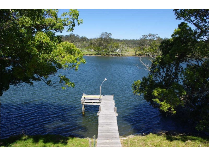 40-42 Weeks Lane, Oxley Island NSW 2430