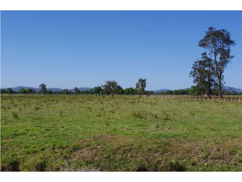 40-42 Weeks Lane, Oxley Island NSW 2430