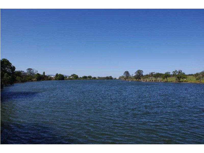 40-42 Weeks Lane, Oxley Island NSW 2430