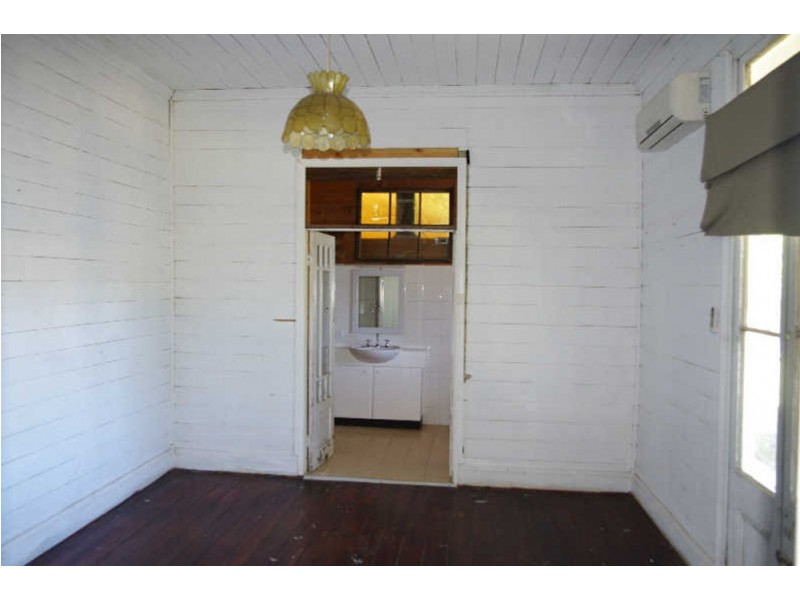 40-42 Weeks Lane, Oxley Island NSW 2430