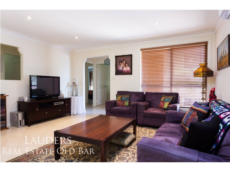 24 Carrabeen Drive, Old Bar NSW 2430