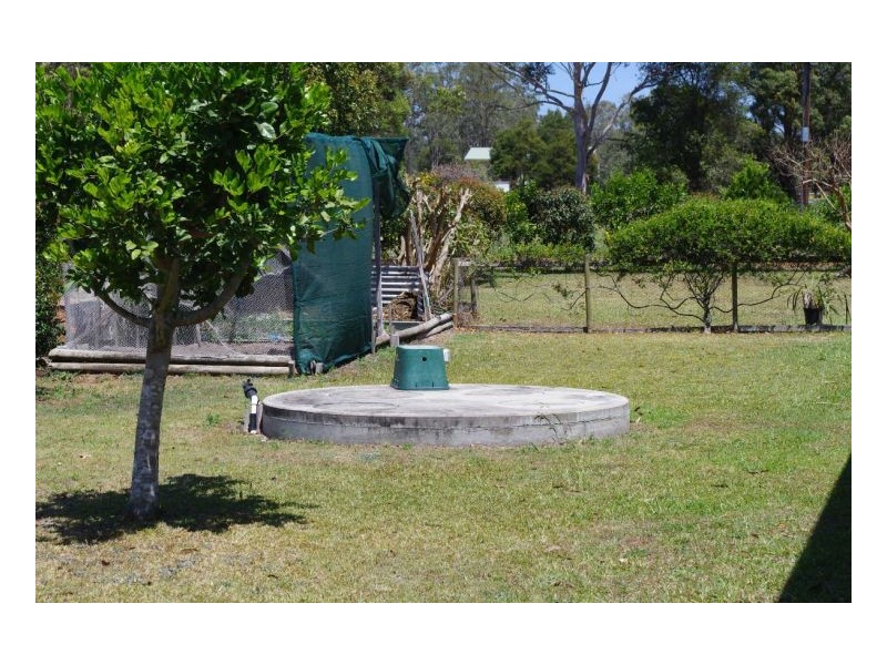 552 Old Bar Road, Old Bar NSW 2430