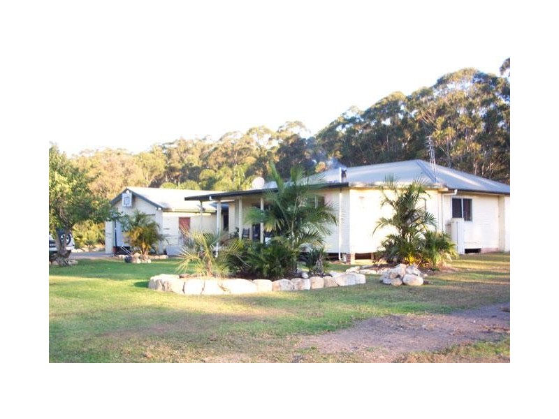 741 Old Bar Road, Old Bar NSW 2430