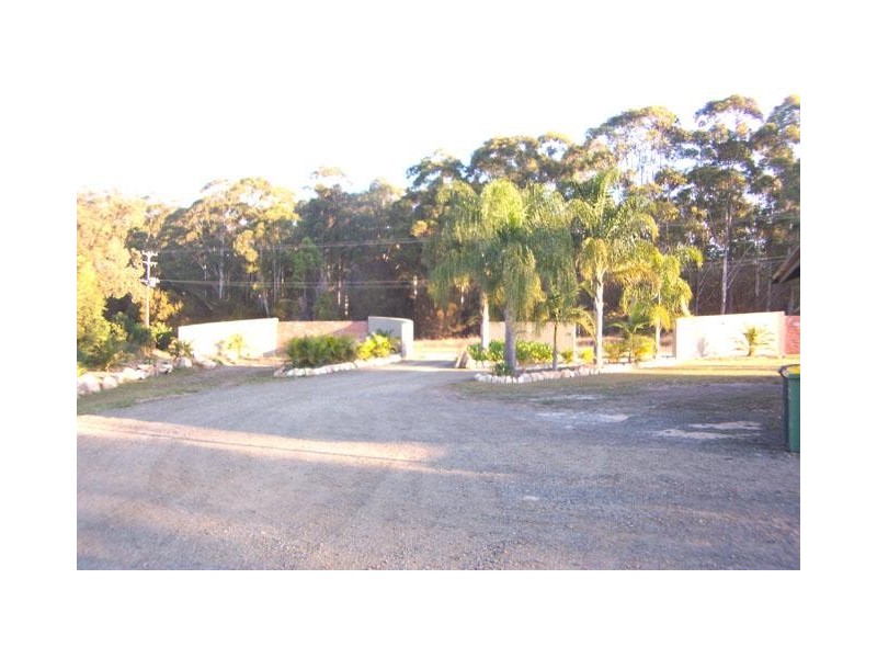 741 Old Bar Road, Old Bar NSW 2430
