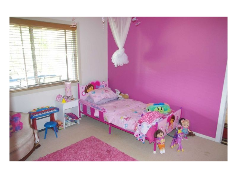 741 Old Bar Road, Old Bar NSW 2430