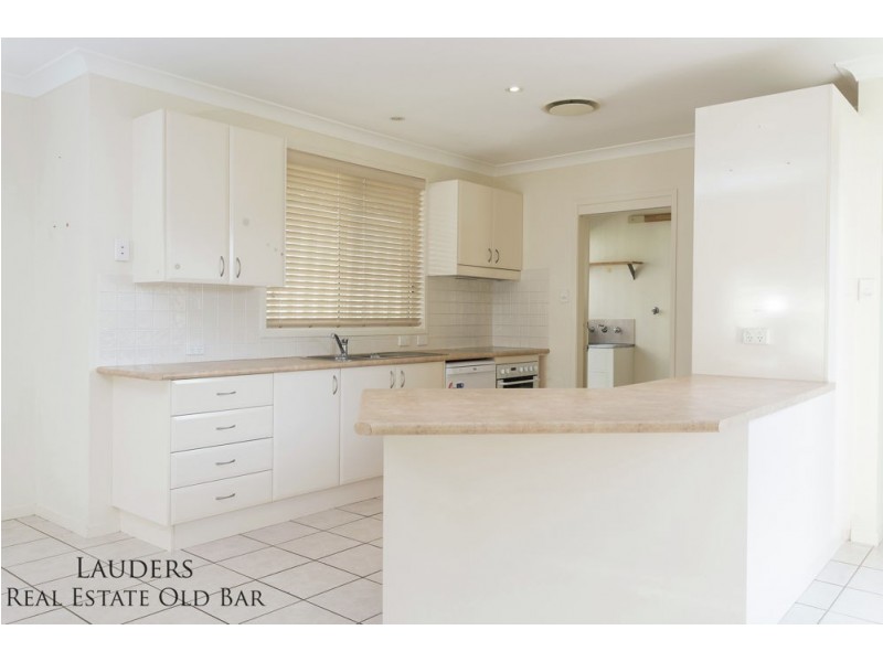 3/6 Bryan Street, Old Bar NSW 2430