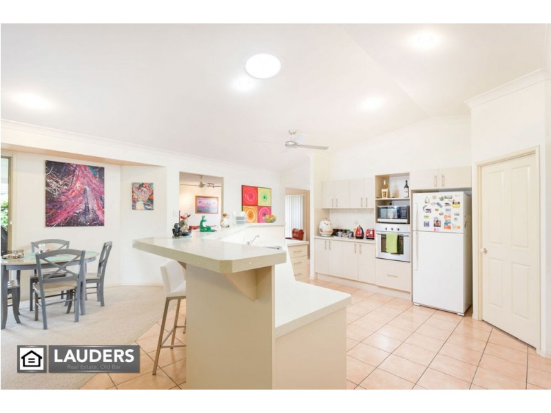 27 Mistral Place, Old Bar NSW 2430