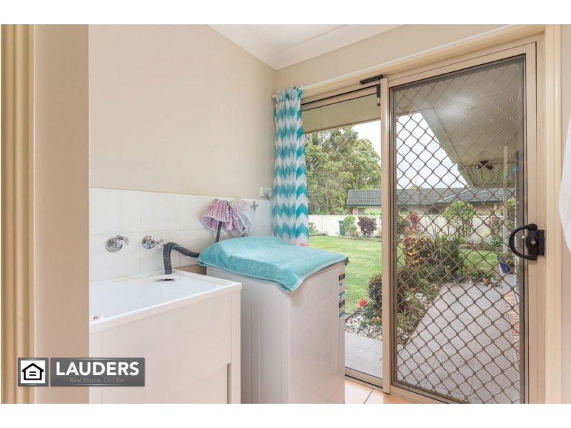 27 Mistral Place, Old Bar NSW 2430