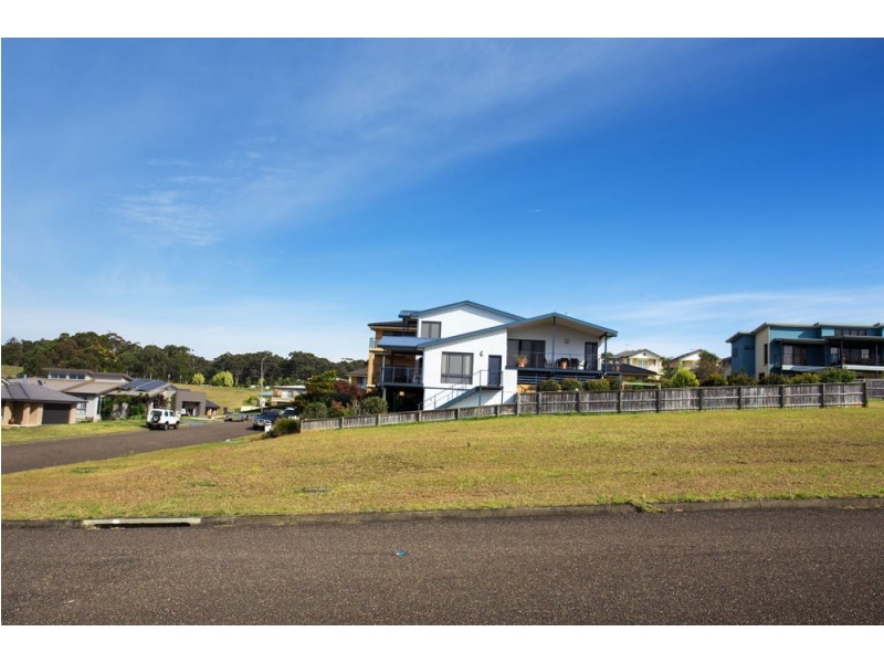 34 Sapphire Parade, Diamond Beach NSW 2430