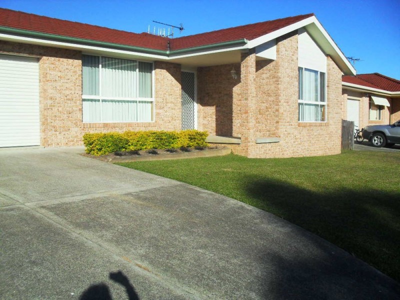 14 Molong, Old Bar NSW 2430