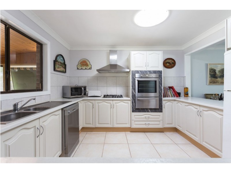 25 Myles Close, Old Bar NSW 2430