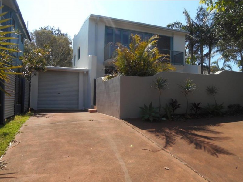 7 Pacific Parade, Old Bar NSW 2430