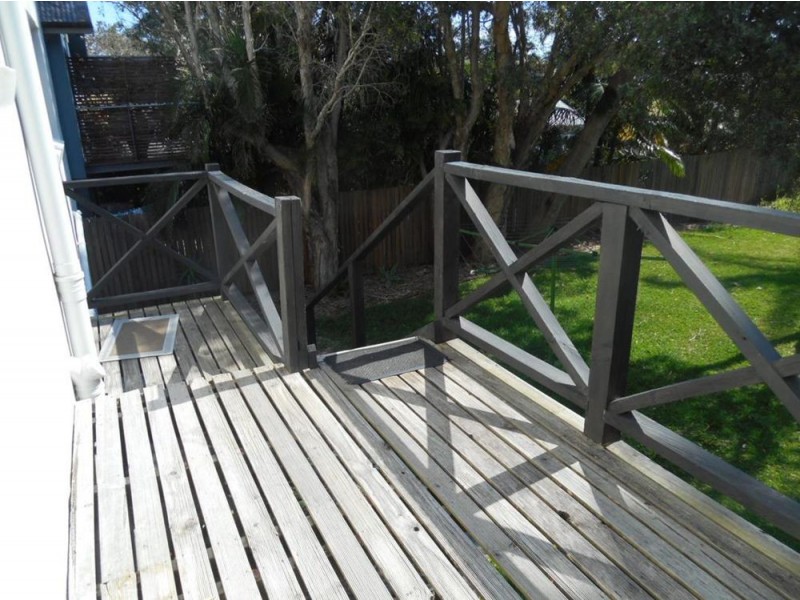 7 Pacific Parade, Old Bar NSW 2430