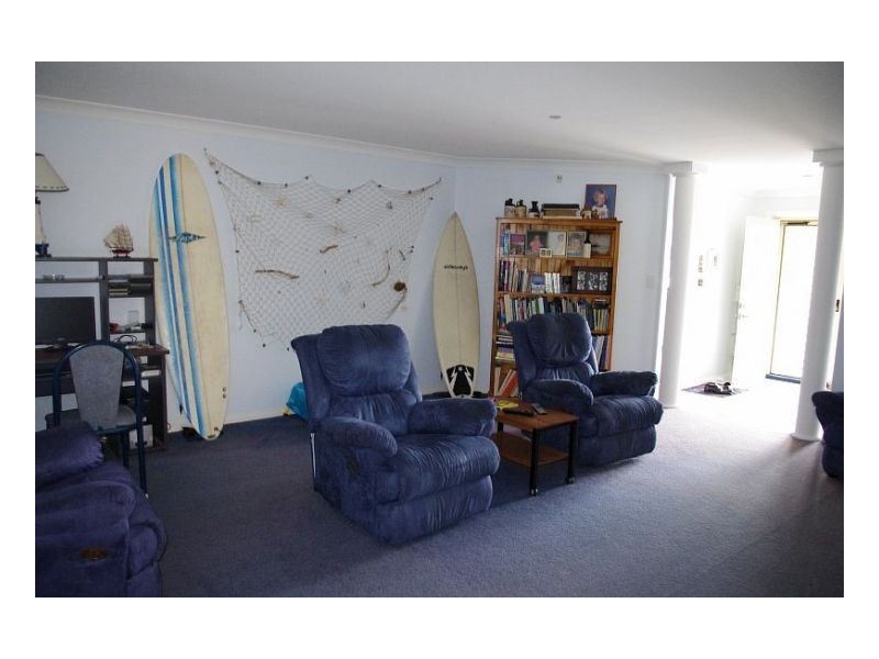 23 Mistral Place, Old Bar NSW 2430