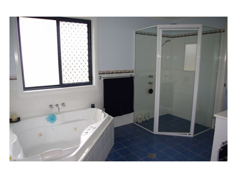 23 Mistral Place, Old Bar NSW 2430