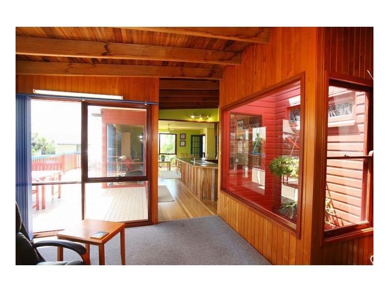 1 Tirriki Street, Old Bar NSW 2430