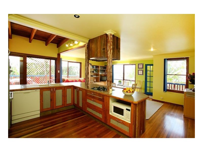 1 Tirriki Street, Old Bar NSW 2430