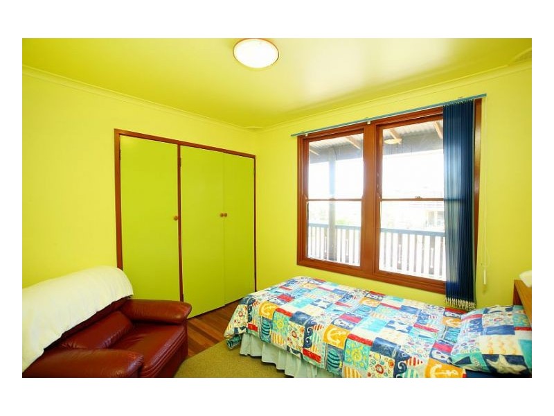 1 Tirriki Street, Old Bar NSW 2430