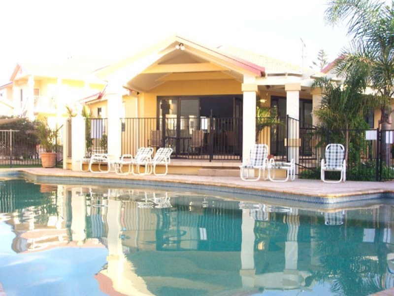 Old Bar NSW 2430