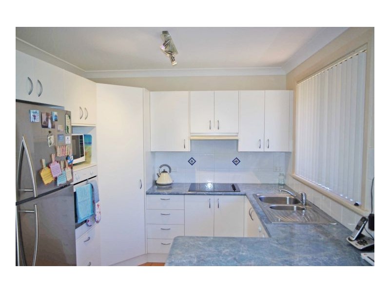 2/6 Ivy Crescent, Old Bar NSW 2430