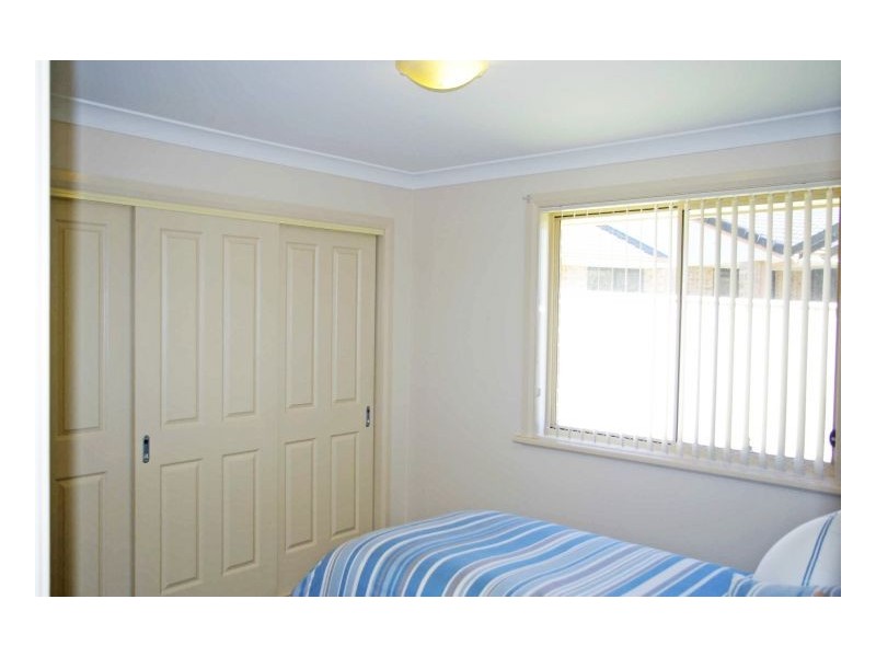 2/6 Ivy Crescent, Old Bar NSW 2430