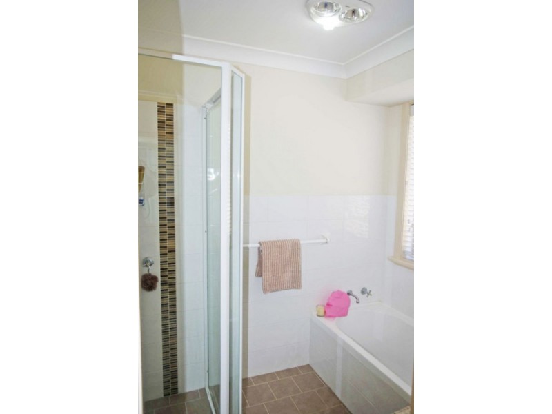 2/6 Ivy Crescent, Old Bar NSW 2430