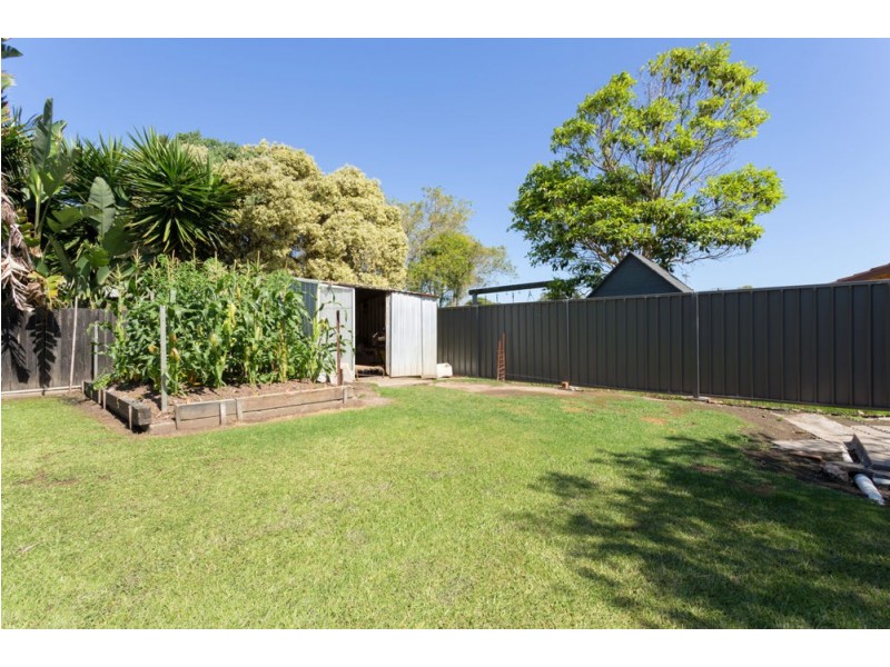 22 Smith Street, Old Bar NSW 2430