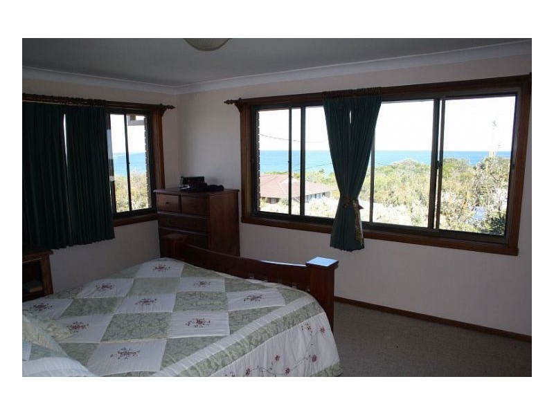 5 Smith Street, Old Bar NSW 2430