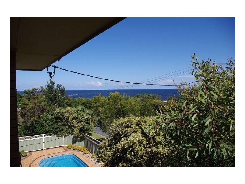 5 Smith Street, Old Bar NSW 2430