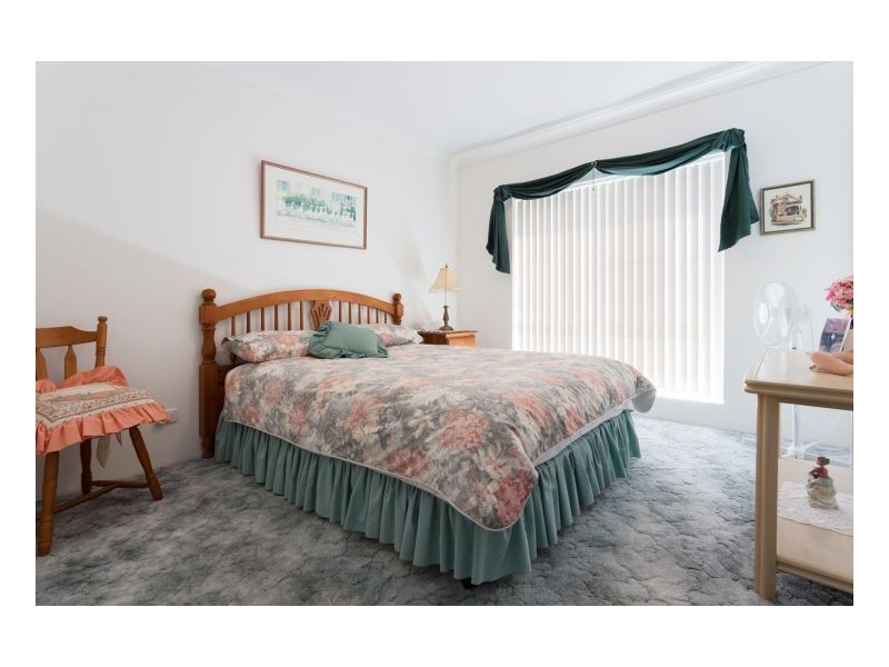 1 Seasound Close, Old Bar NSW 2430