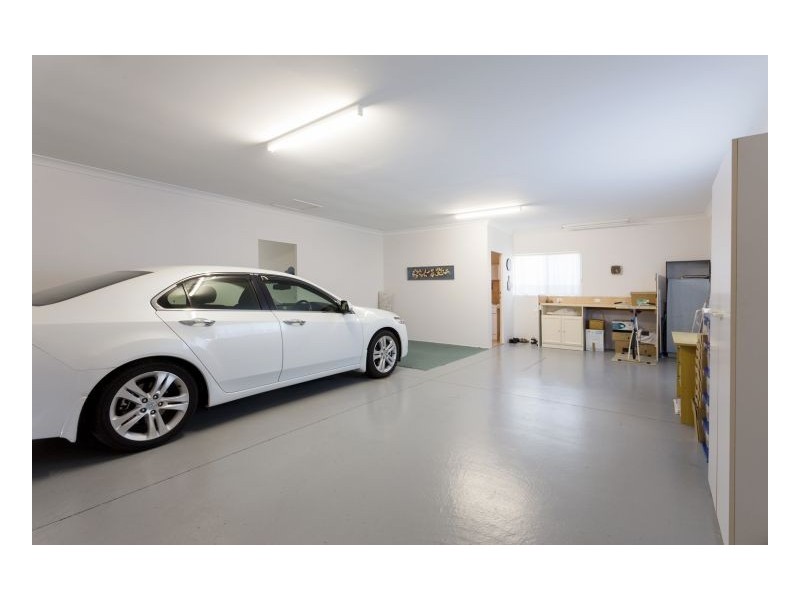 1 Seasound Close, Old Bar NSW 2430