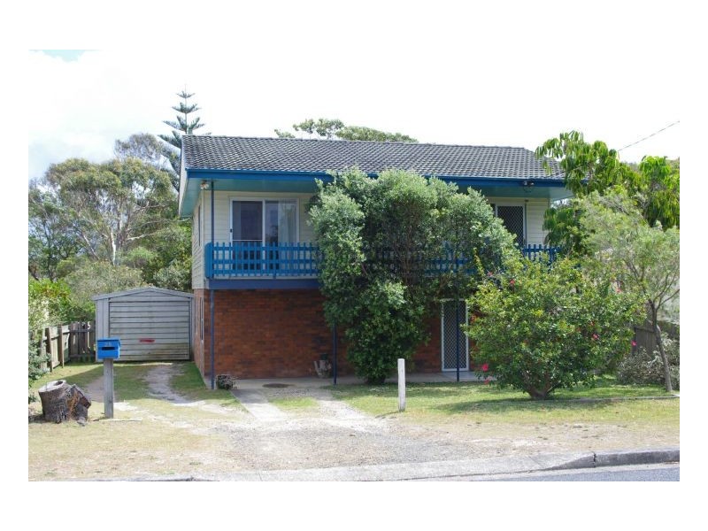 25 Hall Street, Old Bar NSW 2430