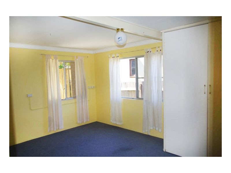 25 Hall Street, Old Bar NSW 2430