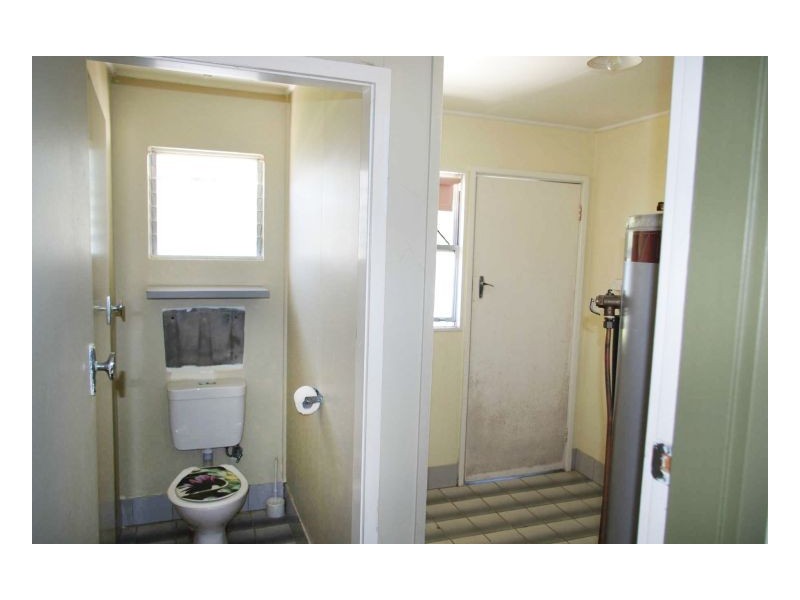 25 Hall Street, Old Bar NSW 2430