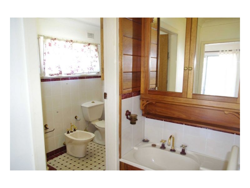 25 Hall Street, Old Bar NSW 2430