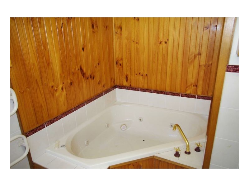 25 Hall Street, Old Bar NSW 2430