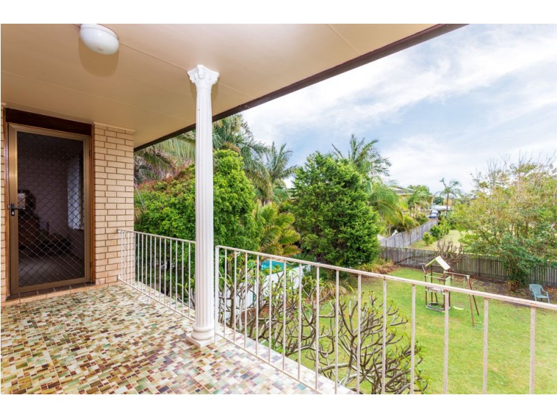 15 Pacific Parade, Old Bar NSW 2430