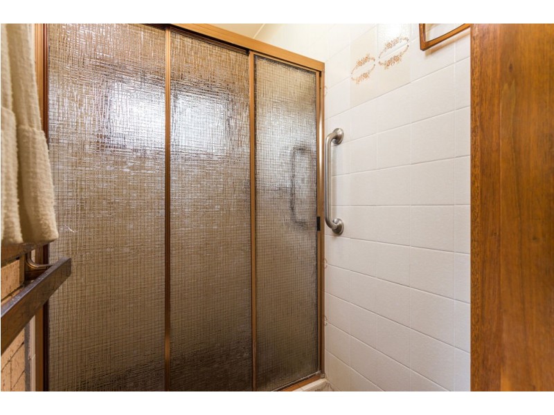 15 Pacific Parade, Old Bar NSW 2430