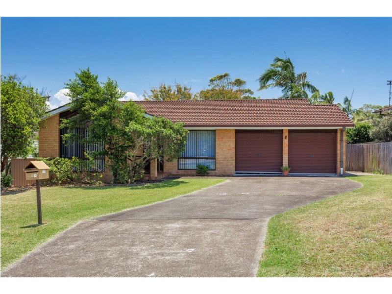 4 Kestrel Avenue, Old Bar NSW 2430