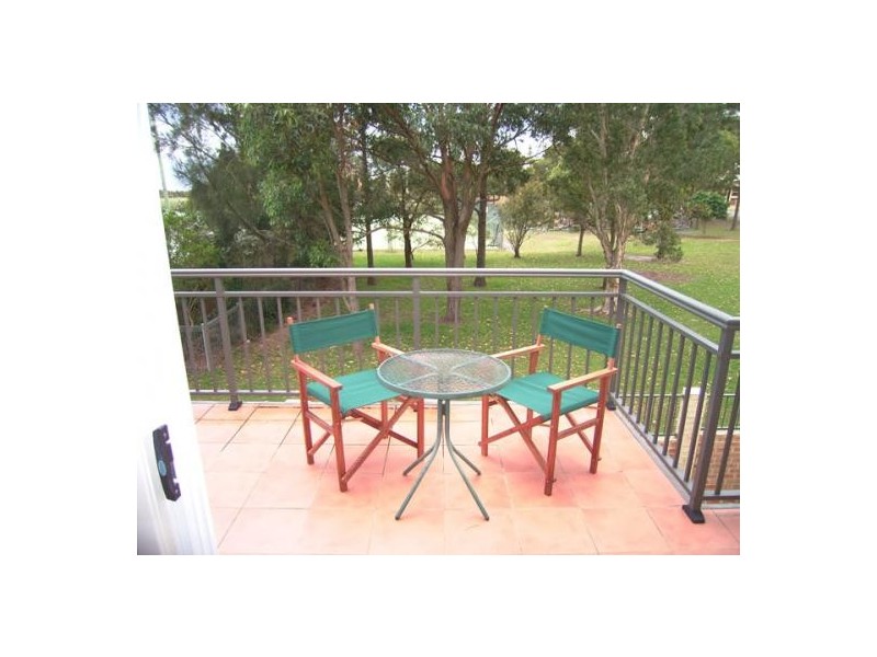 4/6 Bryan Street, Old Bar NSW 2430