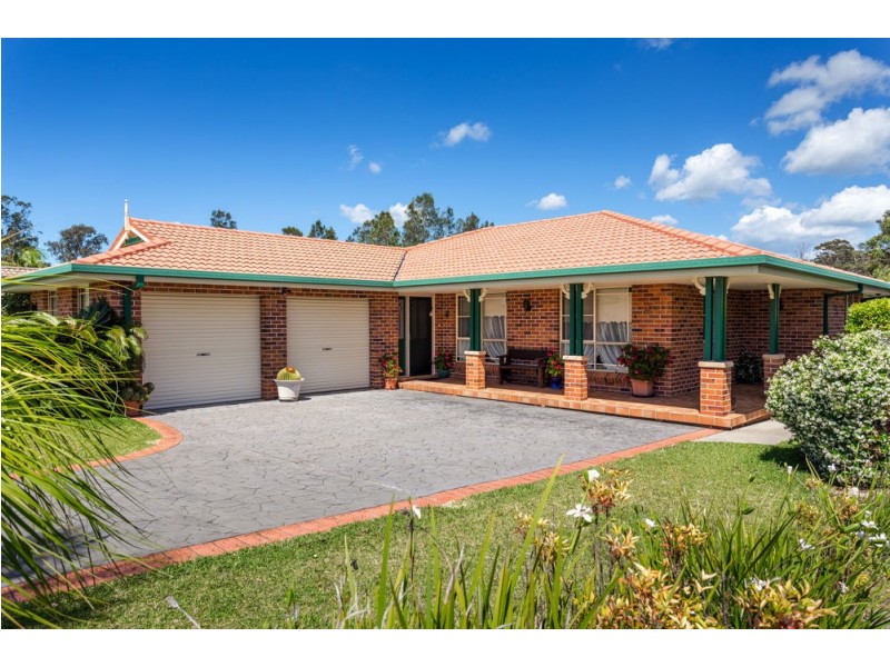 17 Molong Road, Old Bar NSW 2430