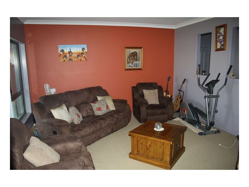 12 Rosier Place, Old Bar NSW 2430