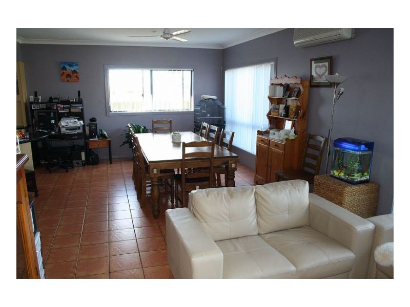 12 Rosier Place, Old Bar NSW 2430